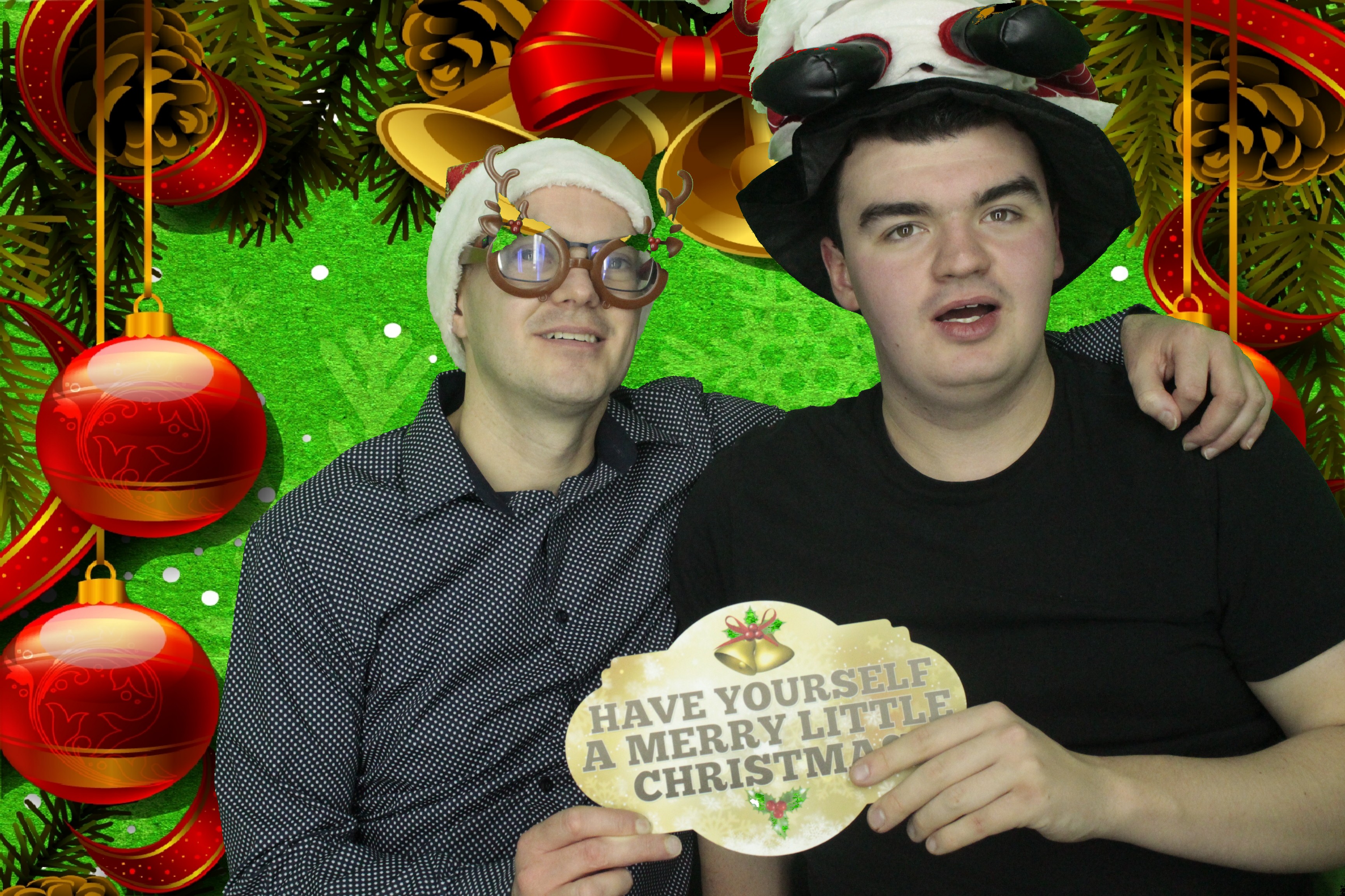 Waitrose Christmas Party 2019 | View more photos from the event at gallery.myphotoboothexperience.co.uk/u/MyPhotoBoothExperienceLtd/Waitrose-Christmas-Party-2019